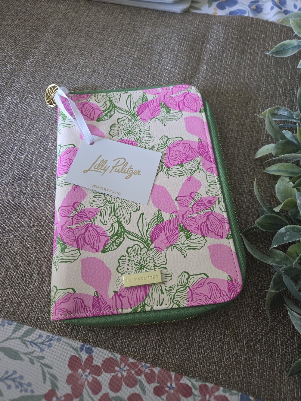Lilly Pulitzer Pink and Green Floral Zip Jewelry Folio